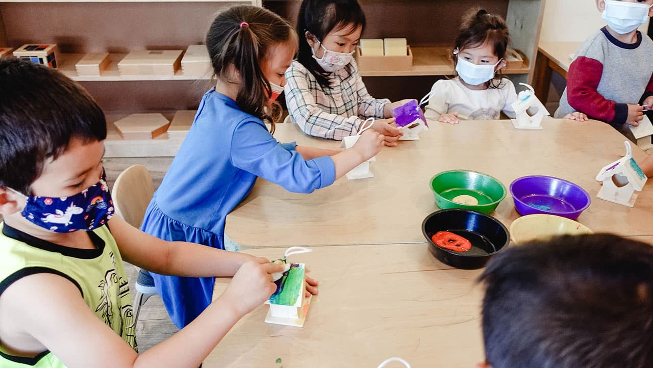 Children working with learning materials